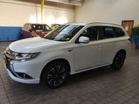 USED 2018 18 MITSUBISHI OUTLANDER 2.0 PHEV 4H 5d 200 BHP APP BASED SAT NAV LEATHER 4WD