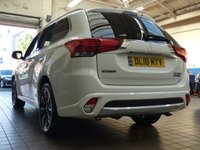 USED 2018 18 MITSUBISHI OUTLANDER 2.0 PHEV 4H 5d 200 BHP APP BASED SAT NAV LEATHER 4WD