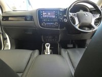 USED 2018 18 MITSUBISHI OUTLANDER 2.0 PHEV 4H 5d 200 BHP APP BASED SAT NAV LEATHER 4WD