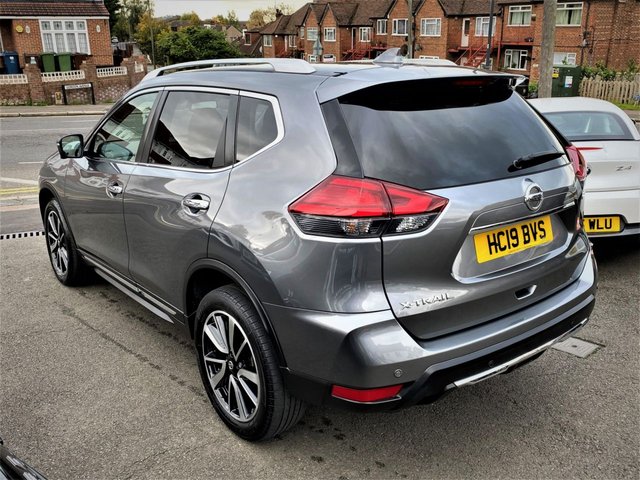 View our NISSAN X-TRAIL