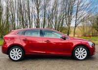 USED 2013 13 VOLVO V40 2.0 D3 SE LUX NAV 5d 148 BHP AUTOMATIC Volvo 5 Cylinder engine! Great Spec / Excellent condition