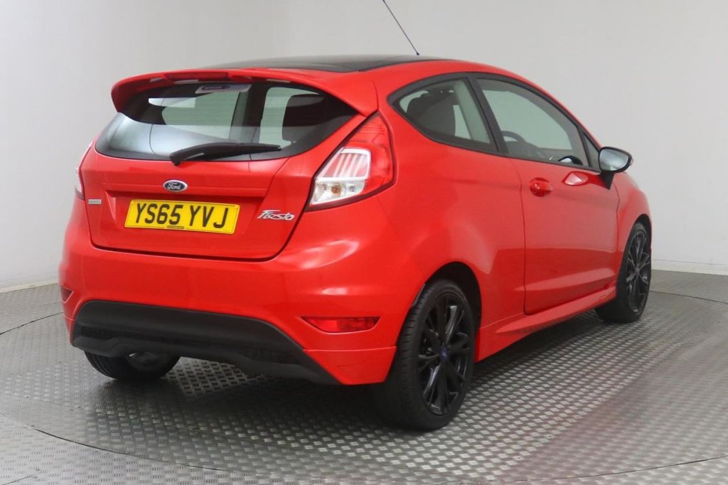 USED 2015 65 FORD FIESTA 1.0 ZETEC S RED EDITION 3d 139 BHP 