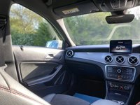 USED 2016 66 MERCEDES-BENZ GLA-CLASS 2.1 GLA 220 D 4MATIC AMG LINE PREMIUM 5d 174 BHP 4WD Edition Sat Nav AMG Spec