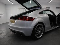 USED 2011 60 AUDI TT 2.0 TFSI QUATTRO S LINE 2d 211 BHP LOADED WITH FACTORY FITTED EXTRAS HAS GREAT SERVICE HISTORY AND GENUINE LOW MILES.