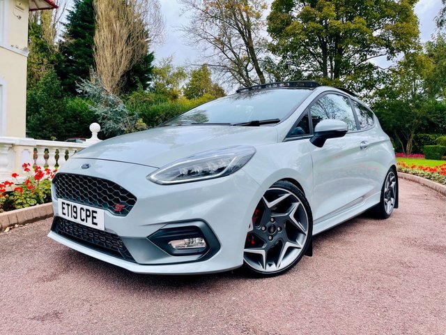 View our FORD FIESTA