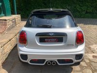 USED 2020 70 MINI HATCH COOPER 2.0 COOPER S SPORT 5d 190 BHP 2020/70 reg RARE 'JOHN COOPER 'S' WORKS EDITION' MINI COOPER 'S' - 1,775 MILES ONLY - 6SPD MANUAL - WHITE SILVER PEARL METALLIC - HUGE SPEC - HUGE SAVING ON NEW !!!!