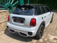 USED 2020 70 MINI HATCH COOPER 2.0 COOPER S SPORT 5d 190 BHP 2020/70 reg RARE 'JOHN COOPER 'S' WORKS EDITION' MINI COOPER 'S' - 1,775 MILES ONLY - 6SPD MANUAL - WHITE SILVER PEARL METALLIC - HUGE SPEC - HUGE SAVING ON NEW !!!!