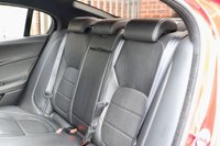 USED 2016 66 JAGUAR XE 2.0 R-SPORT 4d 161 BHP REAR CAM / MERIDAN SOUND