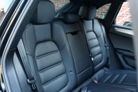 USED 2016 66 PORSCHE MACAN 3.6 TURBO PDK 5d 400 BHP PAN ROOF / SPORT CHRONO / FPSH