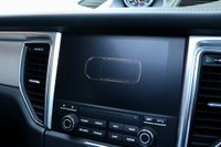 USED 2016 66 PORSCHE MACAN 3.6 TURBO PDK 5d 400 BHP PAN ROOF / SPORT CHRONO / FPSH