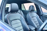 USED 2019 69 VOLKSWAGEN GOLF 2.0 GTI PERFORMANCE TSI DSG 5d 242 BHP PAN ROOF / BRESCIA ALLOYS