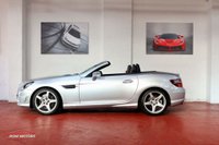 USED 2015 05 MERCEDES-BENZ SLK 3.5 SLK350 BLUEEFFICIENCY AMG SPORT 2d 306 BHP SPORT PACK/ FSH/SAT NAV