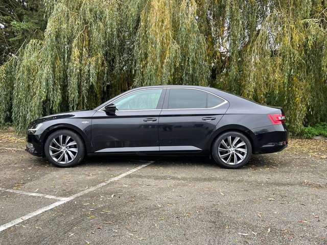 View our SKODA SUPERB