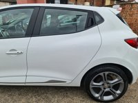 USED 2015 65 RENAULT CLIO 1.5 DYNAMIQUE S NAV DCI 5d 89 BHP RENAULT CLIO 1.5 DYNAMIQUE S NAV DCI 5d 89 BHP