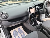 USED 2015 65 RENAULT CLIO 1.5 DYNAMIQUE S NAV DCI 5d 89 BHP RENAULT CLIO 1.5 DYNAMIQUE S NAV DCI 5d 89 BHP