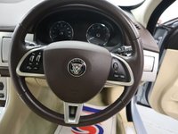 USED 2014 14 JAGUAR XF 2.2 D PREMIUM LUXURY 4d 200 BHP STUNNING CAR WIH GENUINE LOW MILES.