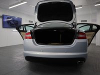 USED 2014 14 JAGUAR XF 2.2 D PREMIUM LUXURY 4d 200 BHP STUNNING CAR WIH GENUINE LOW MILES.