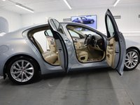 USED 2014 14 JAGUAR XF 2.2 D PREMIUM LUXURY 4d 200 BHP STUNNING CAR WIH GENUINE LOW MILES.
