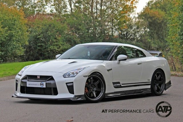 2017 66 Nissan GT-R 