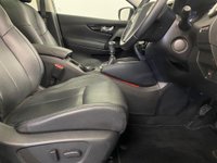 USED 2015 15 NISSAN QASHQAI HATCHBACK SPECIAL EDITIONS 1.6 DCI TEKNA 5d 128 BHP Hosting a Huge Specification