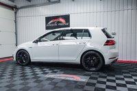 USED 2017 06 VOLKSWAGEN GOLF 2.0 R TSI 5d 306 BHP 