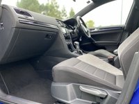 USED 2016 16 VOLKSWAGEN GOLF 2.0 R DSG 5d 298 BHP DSG AUTO 4WD Adaptive Intelligence Cruise