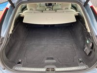 USED 2019 19 VOLVO V90 2.0 T4 MOMENTUM PLUS 5d 188 BHP 