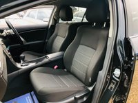 USED 2012 12 TOYOTA AVENSIS 1.8 TR VALVEMATIC  5d 147 BHP Very Rare - Petrol Auto Avensis Estate Car with FSH
