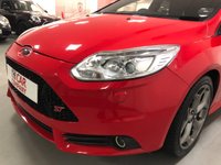 USED 2012 62 FORD FOCUS 2.0 ST-3 5d 247 BHP * PARKING SENSORS * CLIMATE * LEATHER TRIM * 18 INCH ALLOYS *
