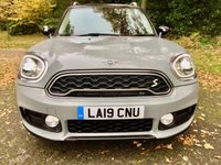 USED 2019 19 MINI COUNTRYMAN 1.5 COOPER S E ALL4 5d AUTO 222 BHP HYBRID // ONLY 5,900 MILES/ELEC FOLD MIRRORS//1 LADY OWNER//MANUFACTURERS WARRANTY TILL MAY 2022 222 BHP ONLY 5,900 MILES/ELEC FOLD MIRRORS//1 LADY OWNER