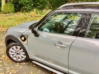 USED 2019 19 MINI COUNTRYMAN 1.5 COOPER S E ALL4 5d AUTO 222 BHP HYBRID // ONLY 5,900 MILES/ELEC FOLD MIRRORS//1 LADY OWNER//MANUFACTURERS WARRANTY TILL MAY 2022 222 BHP ONLY 5,900 MILES/ELEC FOLD MIRRORS//1 LADY OWNER
