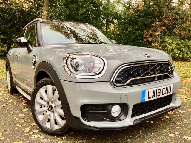 2019 19 MINI Countryman 1.5 COOPER S E ALL4 5d AUTO 222 BHP HYBRID // ONLY 5,900 MILES/ELEC FOLD MIRRORS//1 LADY OWNER//MANUFACTURERS WARRANTY TILL MAY 2022