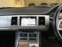 USED 2015 15 JAGUAR XF 2.2 D PREMIUM LUXURY SPORTBRAKE 5d 200 BHP 