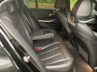 USED 2019 69 BMW 3 SERIES 2.0 320D M SPORT 4d 188 BHP STUNNING (NEW SHAPE) HUGE SPECIFICATION BMW 320 D M/SPORT AUTOMATIC - FINISHED CARBON BLACK SAPPHIRE METALLIC WITH FULL BLACK LEATHER INTERIOR