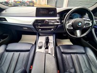USED 2017 17 BMW 5 SERIES 2.0 530E M SPORT 4d 249 BHP DIGITAL DASH + SATNAV + AUTO