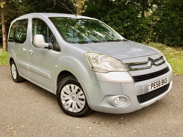 2008 58 Citroen Berlingo 1.6 MULTISPACE VTR 16V 5d 90 BHP RARE PETROL MODAL//ONLY 2 OWNERS//X11 SERVICE STAMPS//CAMBELT WATERPUMP AND TYRES JUST RENEWED