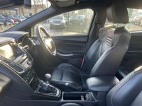 USED 2015 15 FORD FOCUS 2.0 ST-3 5d 247 BHP 1 FULL YEARS MOT+2 FORMER KEEPERS + LEATHER+NAVIGATION+FINANCE AND EXTENDED WARRANTY OPTIONS AVAILABLE!!!