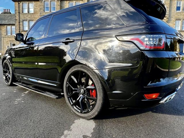 View our LAND ROVER RANGE ROVER SPORT