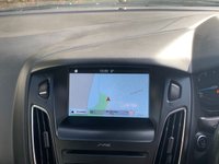 USED 2016 16 FORD FOCUS 1.0 TITANIUM 5d 124 BHP GREAT SPECIFICATION - 2016 FORD FOCUS TITANIUM 5DR - 1.0 ECO-BOOST 125BHP - AUTOMATIC TRANSMISSION - SATELLITE NAVIGATION