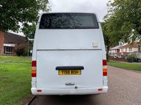 USED 2001 Y MERCEDES-BENZ SPRINTER 2.2 413 CDI  127 BHP 413 CDI 2.2 LWB MINIBUS TWIN WHEELS