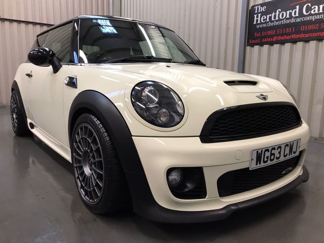 2013 63 MINI Hatch John Cooper Works 1.6 JOHN COOPER WORKS 3d 208 BHP