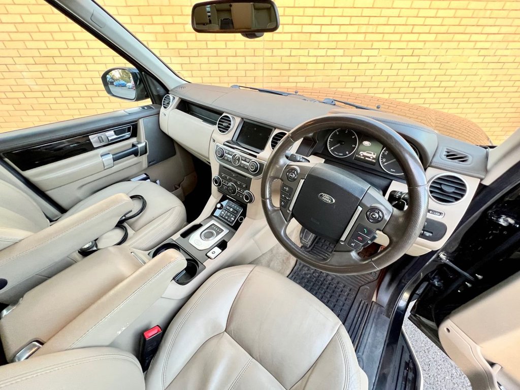 USED 2014 14 LAND ROVER DISCOVERY SDV6 HSE LUXURY // 5d // 3.0 255 BHP // px swap 
