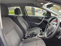 USED 2010 10 VAUXHALL ASTRA 1.4 EXCLUSIV 5d 98 BHP 