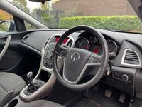 USED 2010 10 VAUXHALL ASTRA 1.4 EXCLUSIV 5d 98 BHP 