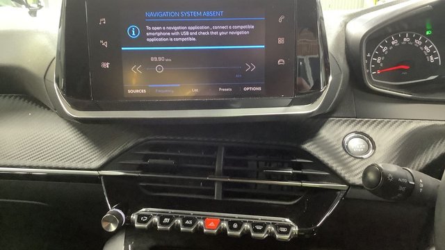 2020 PEUGEOT 208 1.2 PURETECH ACTIVE S/S 5d 100 BHP - Photo 9