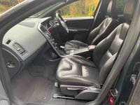 USED 2013 13 VOLVO XC60 2.4 D4 R-DESIGN NAV AWD 5d 161 BHP VOLVO XC60 2.4 R-DESIGN - DIESEL - AUTOMATIC - 4X4 AWD - SATELLITE NAVIGATION - FULL LEATHER INTERIOR - DETACHABLE TOW PACK FITTED