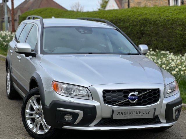 View our VOLVO XC70
