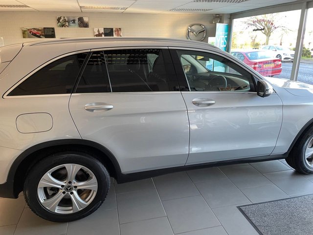 2019 Mercedes-Benz GLC-CLASS - Photo 8