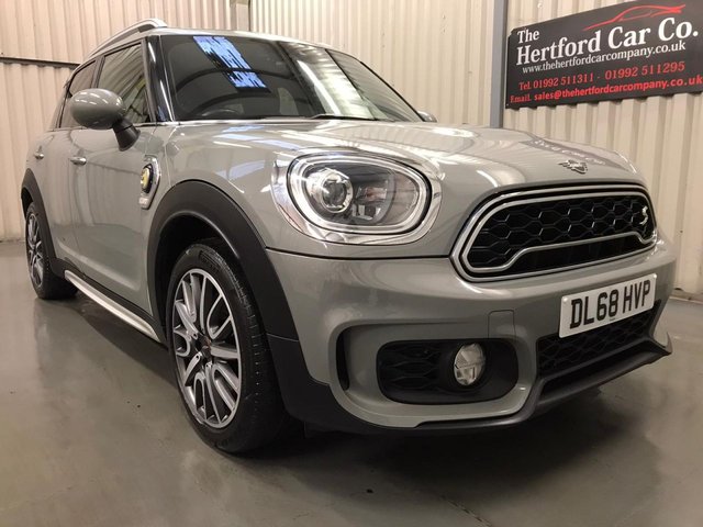2019 68 MINI Countryman 1.5 COOPER S E ALL4 5d 222 BHP