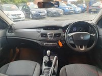 USED 2008 08 RENAULT LAGUNA 2.0 EXPRESSION 16V 5d 140 BHP NEW CLUTCH - FULL 12 MONTH MOT - LOW MILES